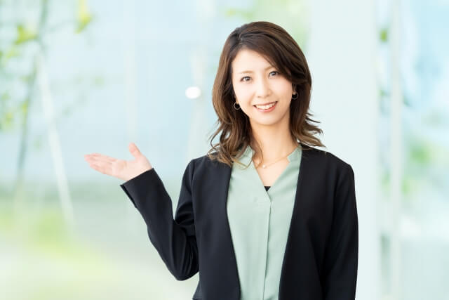 ラジコンタイプの刈払機｜特徴や他機種との違いについて解説